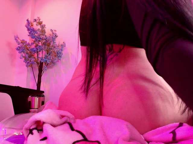 MiiaOwenns live cam on BongaCams
