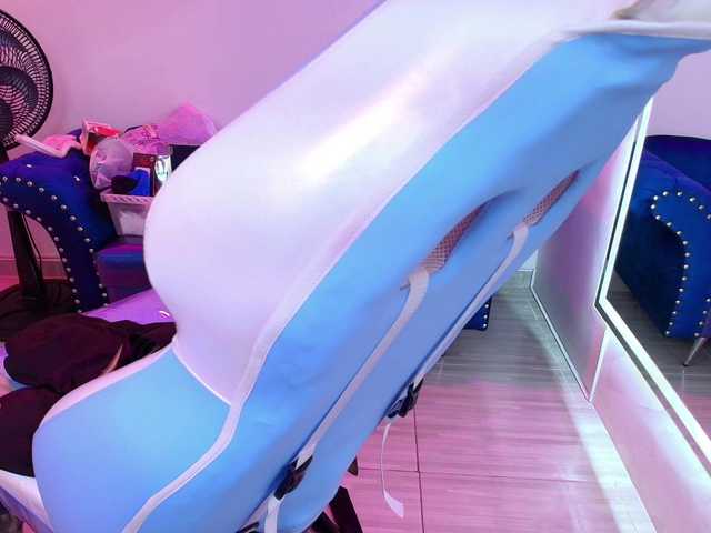MiiaOwenns live cam on BongaCams