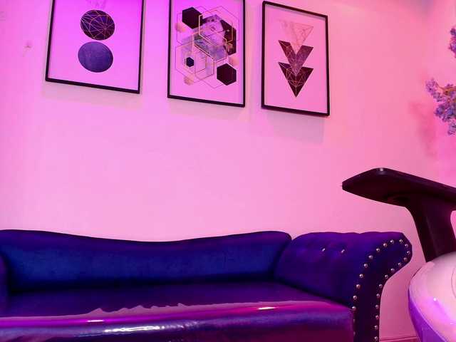 MiiaOwenns live cam on BongaCams