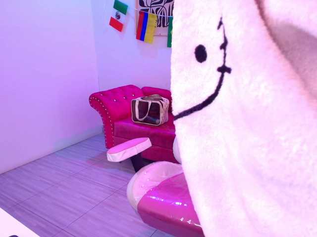 MiiaOwenns live cam on BongaCams