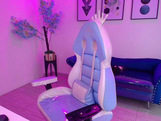 MiiaOwenns live cam on BongaCams