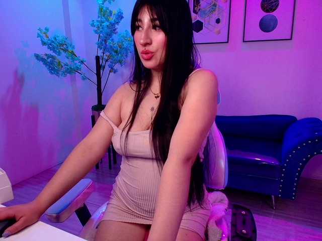 MiiaOwenns live cam on BongaCams