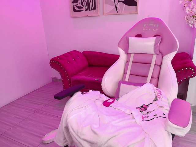MiiaOwenns live cam on BongaCams