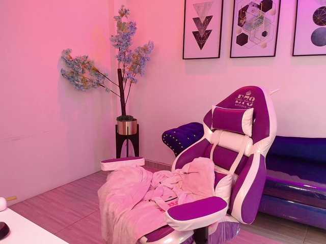 MiiaOwenns live cam on BongaCams