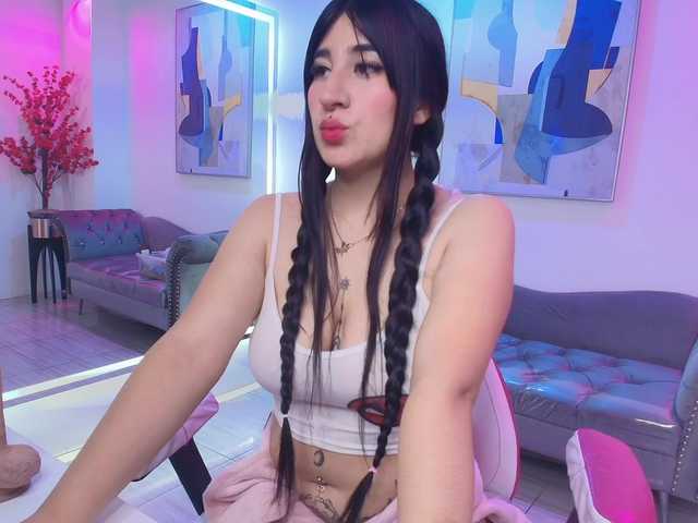 MiiaOwenns live cam on BongaCams