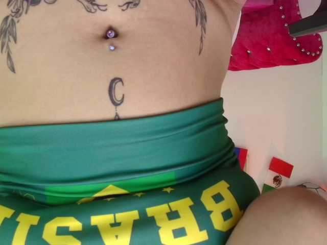 MiiaOwenns live cam on BongaCams