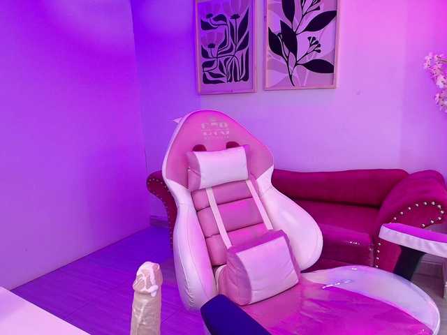 MiiaOwenns live cam on BongaCams