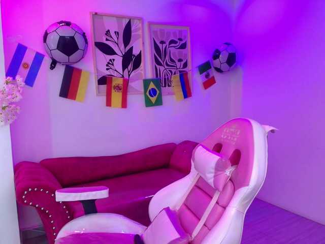 MiiaOwenns live cam on BongaCams