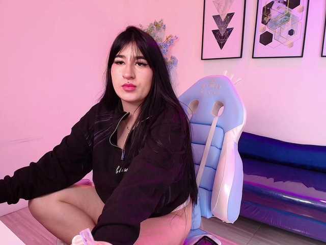 MiiaOwenns live cam on BongaCams