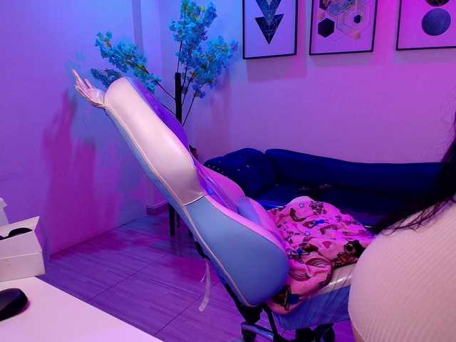 MiiaOwenns live cam on BongaCams