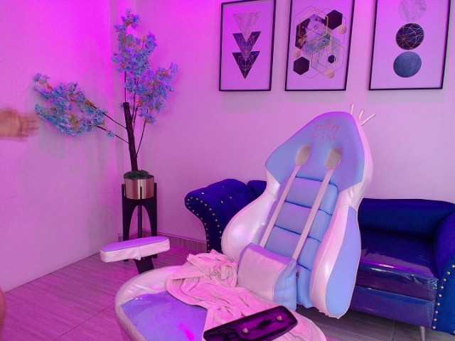 MiiaOwenns live cam on BongaCams