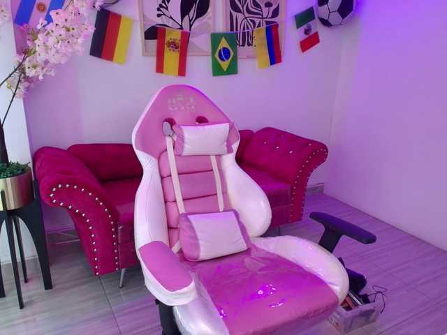 MiiaOwenns live cam on BongaCams