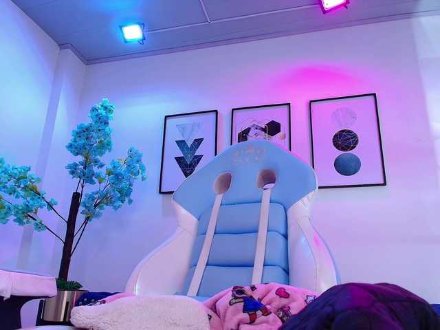 MiiaOwenns live cam on BongaCams