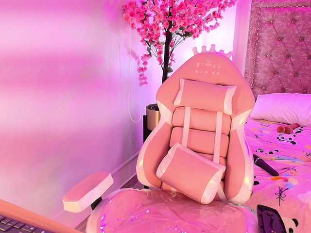 MiiaOwenns live cam on BongaCams
