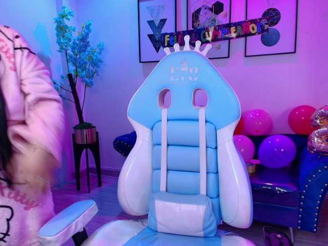 MiiaOwenns live cam on BongaCams