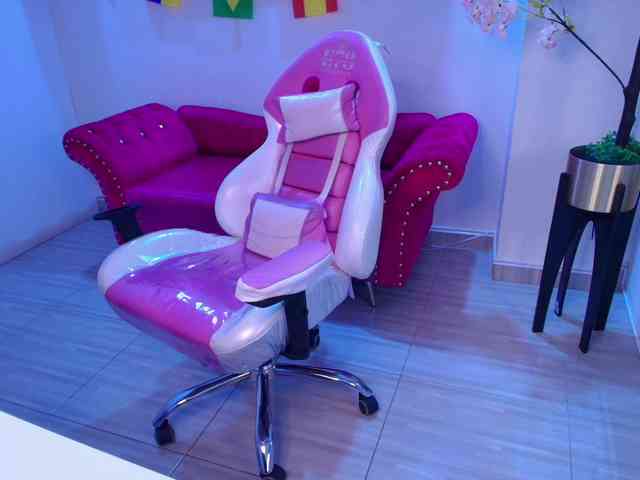 MiiaOwenns webcam