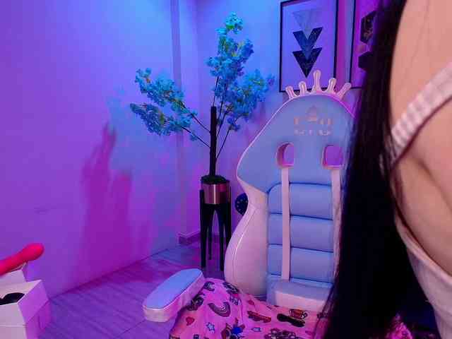 MiiaOwenns Live Webcam on BongaCams