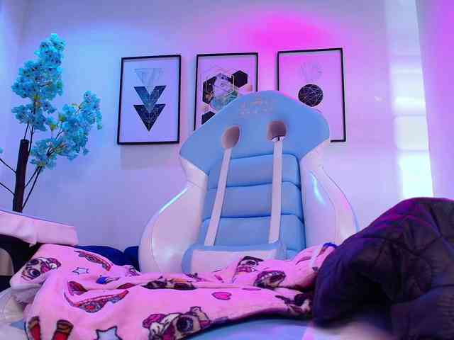 MiiaOwenns webcam