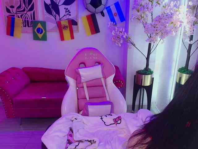 MiiaOwenns webcam