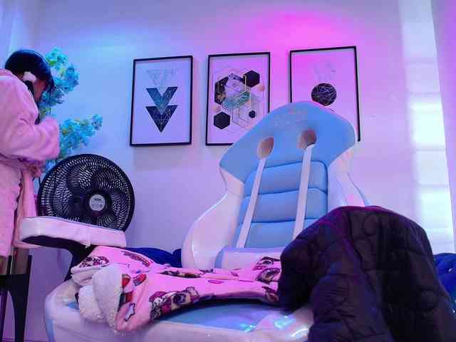 MiiaOwenns webcam