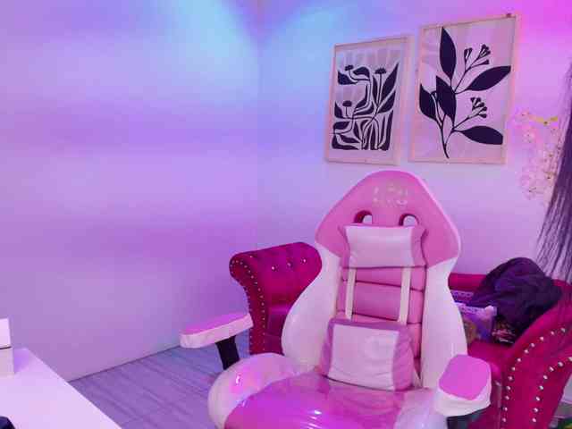 MiiaOwenns webcam