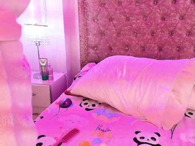 MiiaOwenns webcam