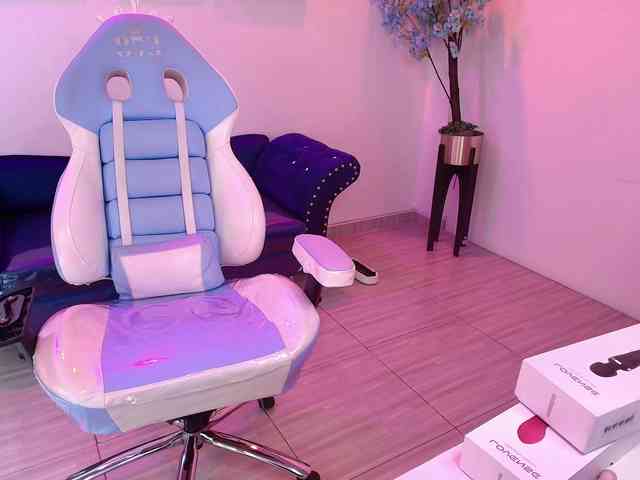 MiiaOwenns webcam