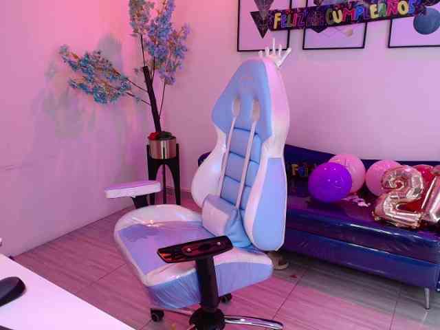 MiiaOwenns webcam
