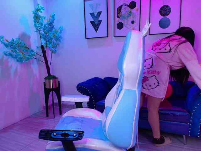 MiiaOwenns webcam