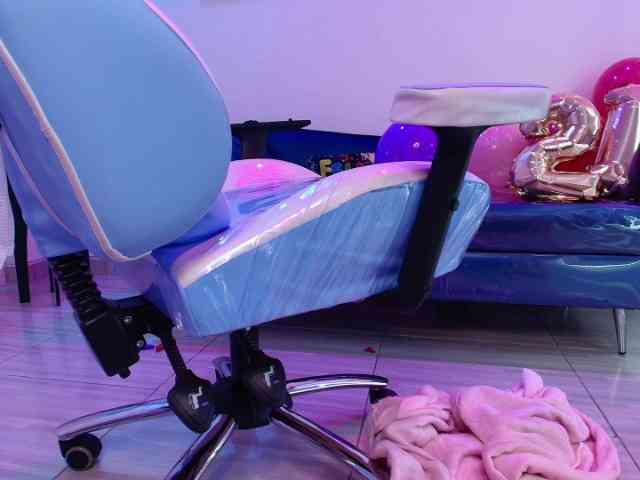 MiiaOwenns webcam