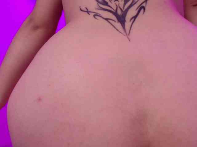 MiiaOwenns webcam