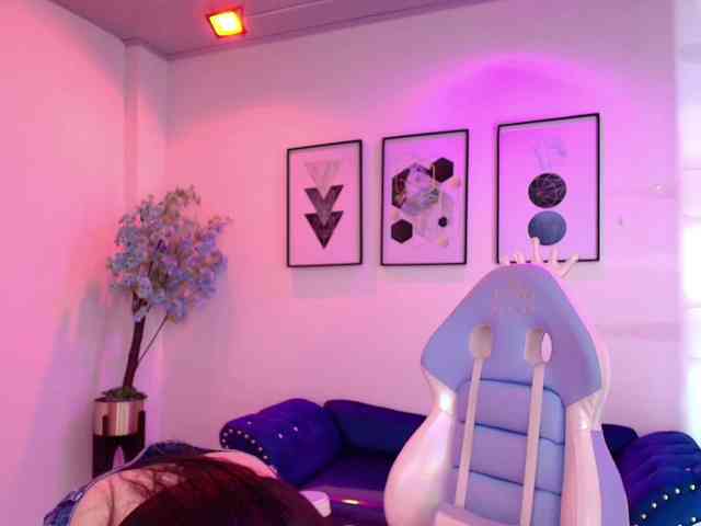 MiiaOwenns webcam