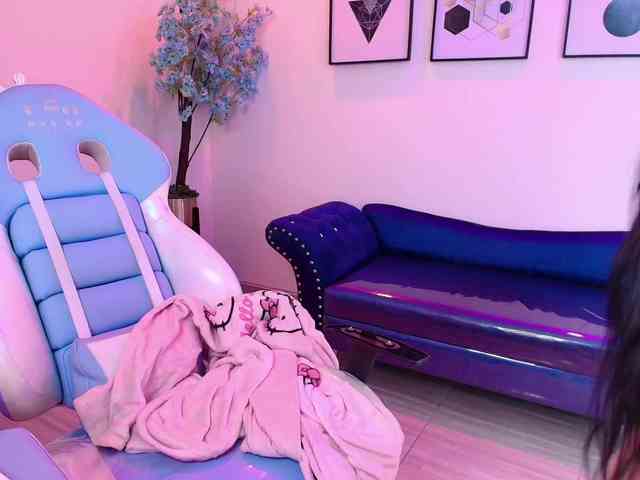 MiiaOwenns webcam