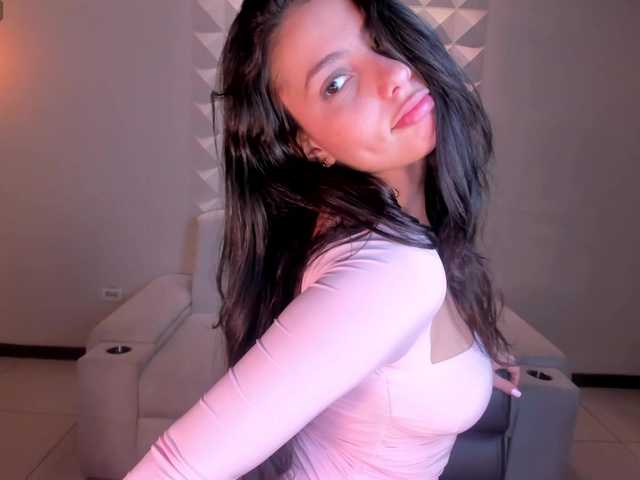 RafaellaHall live cam on BongaCams