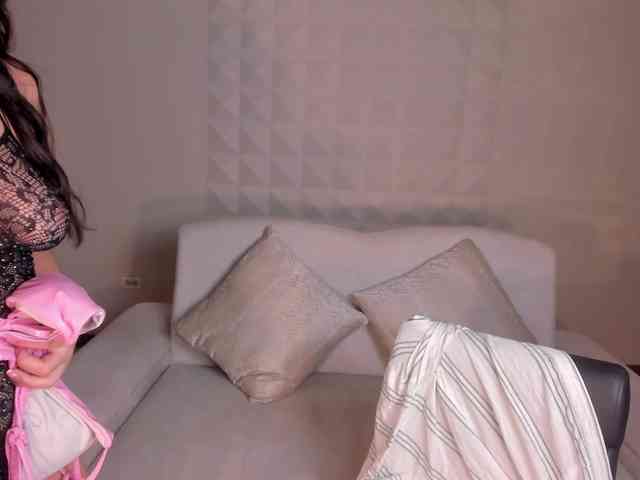 RafaellaHall webcam