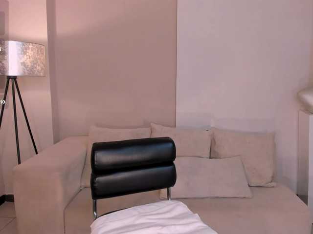 CamilleSnow live cam on BongaCams