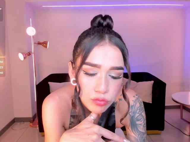 CamilleSnow webcam