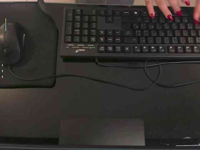 VictoriaBennet webcam