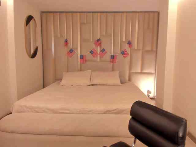 VictoriaBennet webcam