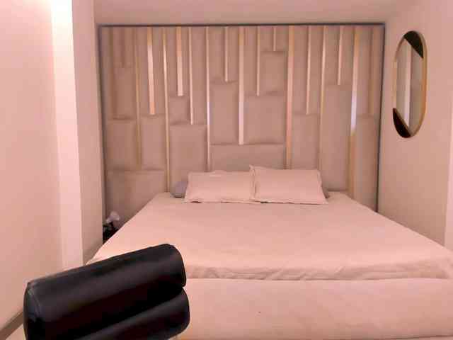 VictoriaBennet webcam
