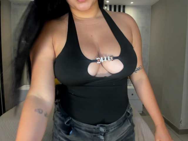 AnnieVelour