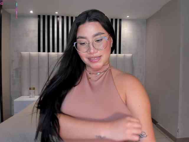 AnnieVelour webcam