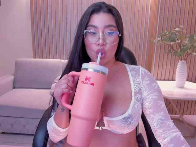 AnnieVelour webcam