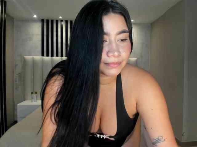 AnnieVelour webcam
