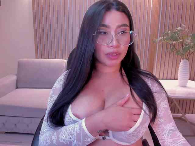AnnieVelour