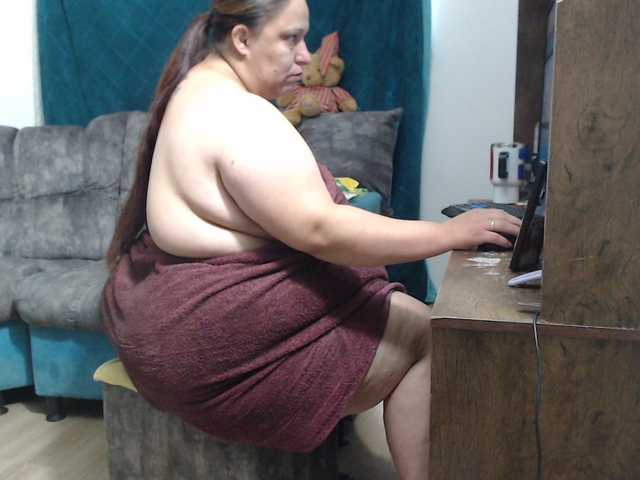 rosebbw6969 live cam on BongaCams