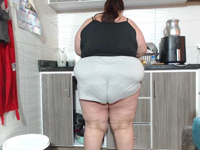 rosebbw6969 live cam on BongaCams