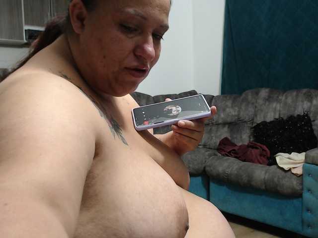 rosebbw6969 live cam on BongaCams