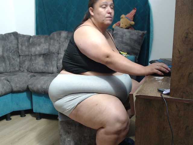 rosebbw6969 live cam on BongaCams