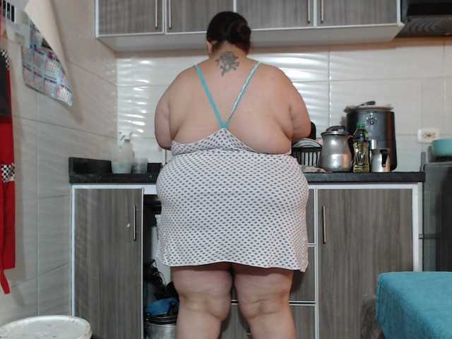 rosebbw6969 live cam on BongaCams